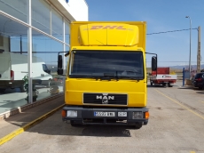 MAN 8163, year 1999, with 1.159.231km, close box of 6.1m long x 2,3m high x 2. 45m width and rear lift door.