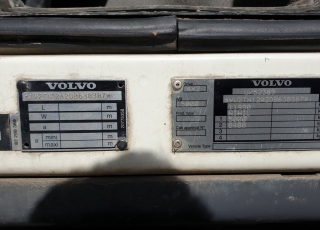 Camión marca VOLVO,
modelo  FL 240 E5
con cambio automático
del año 2012 
con 381.958km, 
carrozado con
 caja cerrada de 6.57m de largo x 2.43m de ancho y 2.46m de altura con 4 puertas laterales y
con puerta elevadora trasera.  Precio 25.400€+IVA, reacondicionado y legalizado en España