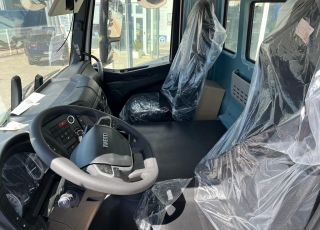 Camión NUEVO IVECO AD440T51 8x4, con motor Cursor 13 de 510cv,
cambio automatica, camion nuevo de entrega inmediata