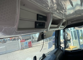 Camión NUEVO IVECO AD440T51 8x4, con motor Cursor 13 de 510cv,
cambio automatica, camion nuevo de entrega inmediata