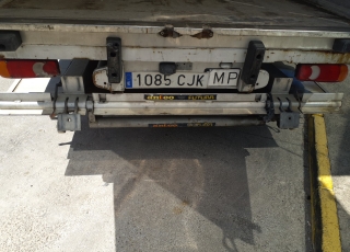 Used Truck DAF LF 45.220 with 345.903km, year 2003.
