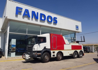 Camión marca Scania modelo P380, 8x4, con cambio manual, con tan solo 45.275km, del año 2006, equipado con equipo remolcador, dos cabrestantes.
Precio sin impuestos.