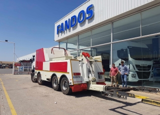 Camión marca Scania modelo P380, 8x4, con cambio manual, con tan solo 45.275km, del año 2006, equipado con equipo remolcador, dos cabrestantes.
Precio sin impuestos.