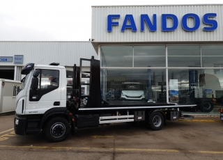 New truck IVECO Eurocargo ML150E28 with car transport plataform.