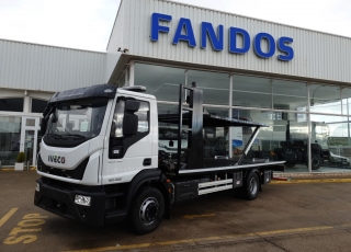 New truck IVECO Eurocargo ML150E28 with car transport plataform.