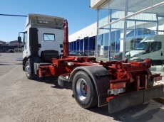 Truck IVEO MT190E27 with hook
