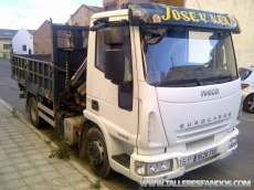 Camion IVECO ML100E18K, 4x2, año 2007, basculante con grúa Hiab 066D-2 DUA de 2 prolongas 