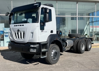 Nuevo IVECO ASTRA HD9 64.45, 6x4, con motor Cursor 13 de 450cv, Euro 6 E, cambio Manual