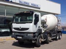 Hormigonera Renault Kerax 370.32, Dxi, motor Volvo, 8x4, año 2006, con bombo Baryval de 8m3.