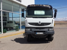 Hormigonera Renault Kerax 370.32, Dxi, motor Volvo, 8x4, año 2006, con bombo Baryval de 8m3.