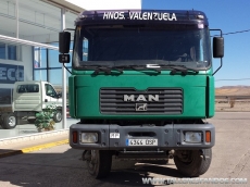 Tractor head MAN 19.414FLT, 4x4, manual gearbox, with bed and 755.200km.