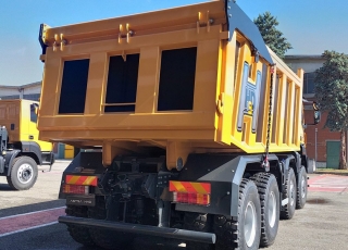 New IVECO ASTRA HHD9 86.50, 8x6 of 500cv, Euro 6 with Allison 4700  gearbox with retarder.
With new CANTONI box 24m3