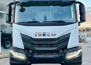 New IVECO T-WAY, AD380T45, 450cv, 6x4.