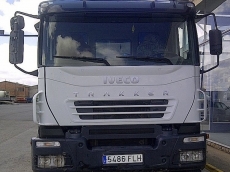 Camión Dumper IVECO AD380T38, 6x4, año 2006, 175.000km