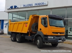 Tipper truck Renault Kerax, 420.34, 6x4, year 2003, with 169.665km, box Meiller Kipper.