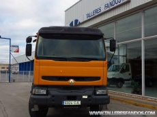 Tipper truck Renault Kerax, 420.34, 6x4, year 2003, with 169.665km, box Meiller Kipper.