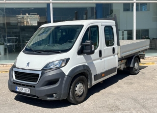 Furgoneta, PEUGEOT BOXER
caja de cambios manual 
vehículo con tan solo 164.419km
excelente estado.
MATRICULACION 03/08/2017
doble cabina 7 plazas