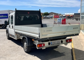 Furgoneta, PEUGEOT BOXER
caja de cambios manual 
vehículo con tan solo 164.419km
excelente estado.
MATRICULACION 03/08/2017
doble cabina 7 plazas