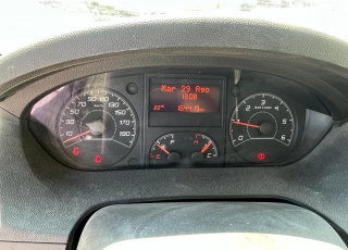 Furgoneta, PEUGEOT BOXER
caja de cambios manual 
vehículo con tan solo 164.419km
excelente estado.
MATRICULACION 03/08/2017
doble cabina 7 plazas