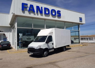 Used Van IVECO 35C15 with closed box, year 2013, with 222.600km