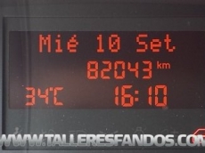Furgoneta de ocasión IVECO Daily 35C15, del año 2012, con 82.043km, con climatizador, radio cd, elevalunas eléctricos, carrozado con caja paquetera de 3.45x2.1x2.1