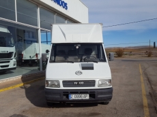 Furgoneta de ocasión IVECO Daily 40.12, con caja paquetera, matriculada el 19/02/92, con 373.009km.