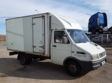 Furgoneta de ocasión IVECO Daily 40.12, con caja paquetera, matriculada el 19/02/92, con 373.009km.