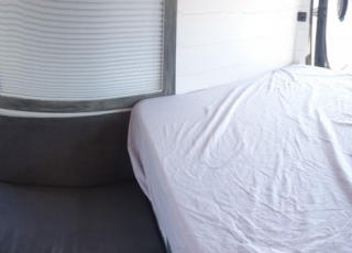 Furgoneta de ocasión, 
IVECO Camper,
Modelo  35S15V de 12m3,
Año 2015,
con 145.000km,  Equipamiento CAMPER personalizado, 3 plazas, cama, nevera, cocina, ducha...