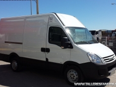 Fridge Van IVECO 35S12V of 12m3, year 2008, with 162.400km, good conditions.