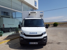 Furgoneta seminueva IVECO Daily 35S13, con caja frigorífica de -20ºC con doble compartimento, bitemperatura, termografo, matriculada el 21/08/2015 con solo 47.698km. Con garantía de cadena cinemática de 12 meses en cualquier IVECO de España.