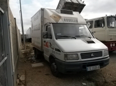 Furgoneta IVECO 40.8, del año 1994, con caja frigorífica.