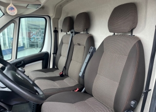 Furgoneta de ocasión, 
CITROEN JUMPER,
L2H2,
Año 2018 con 182.486km.  Precio 17.500€ reacondicionada y con 3 Meses de garantía de cadena cinemática.