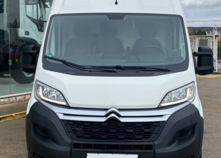 Furgoneta de ocasión, 
CITROEN JUMPER,
L2H2,
Año 2018 con 182.486km.  Precio 17.500€ reacondicionada y con 3 Meses de garantía de cadena cinemática.