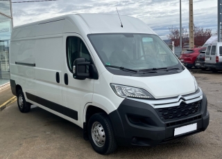 Furgoneta de ocasión, 
CITROEN JUMPER,
L2H2,
Año 2018 con 182.486km.  Precio 17.500€ reacondicionada y con 3 Meses de garantía de cadena cinemática.