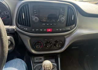 New Van  Fiat Dobló 5 Plazas