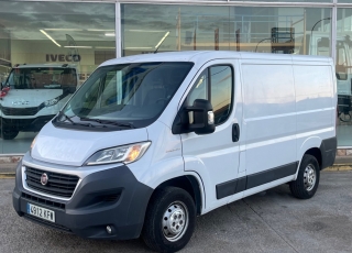 Furgoneta de ocasión, 
FIAT DUCATO,
Año 2017 con 169.857km.  Precio 15.700€ reacondicionada, sin garantía.