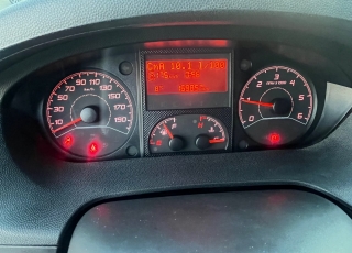 Furgoneta de ocasión, 
FIAT DUCATO,
Año 2017 con 169.857km.  Precio 15.700€ reacondicionada, sin garantía.