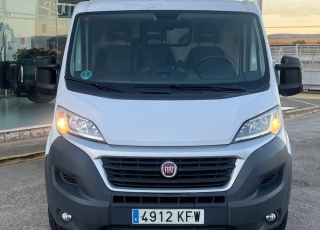 Furgoneta de ocasión, 
FIAT DUCATO,
Año 2017 con 169.857km.  Precio 15.700€ reacondicionada, sin garantía.