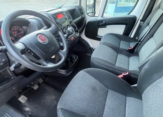 Furgoneta de ocasión, 
FIAT DUCATO,
Año 2017 con 169.857km.  Precio 15.700€ reacondicionada, sin garantía.