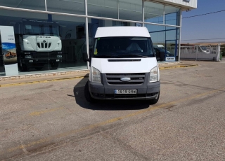 Furgoneta Ford Transit, del año 2009 con 131.918km.