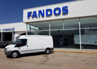 Furgoneta Ford Transit, del año 2009 con 131.918km.