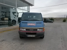 Used Van IVECO Daily 35S11V of 7m3, year 2002 with 315.524km.