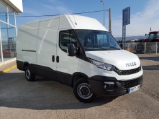 Van like new IVECO Daily 35S13A8V of 12m3, automatic gearbox Hi Matic, year 2015 with 1.300km,