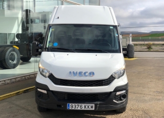 Used Van IVECO Daily 35S13V of 10.8m3, year 2015, with 126.000km.