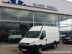 Used Van IVECO Daily 35S13V of 12m3, year 2011, with 56.014km.
