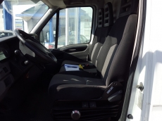 Used Van IVECO Daily 35S13V of 12m3, year 2011, with 132.816km.