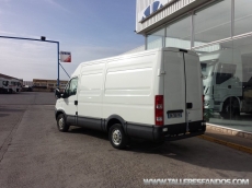 Used Van IVECO Daily 35S13V of 12m3, year 2011, with 80.668km.