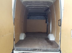 Used Van IVECO Daily 35S13V of 12m3, year 2014, with 76.524km.