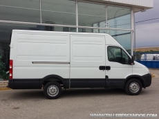 Used Van IVECO Daily 35S13V of 12m3, year 2011, with 118.126km.