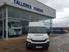Used Van IVECO Daily 35S13V of 12m3, year 2015, with 41.357km.